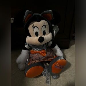 Disney Minnie Mouse in Cat Halloween Costume